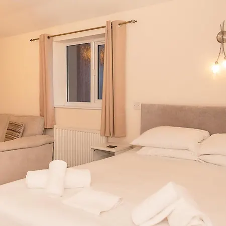 The Wheeldale 4* ويتبي